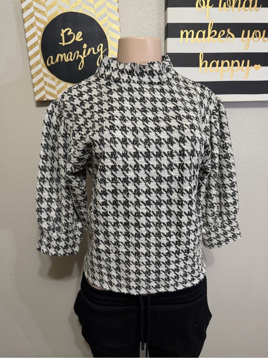 Ann Taylor Tops - Ann Taylor Black & White Houndstooth Mock Neck Sweater